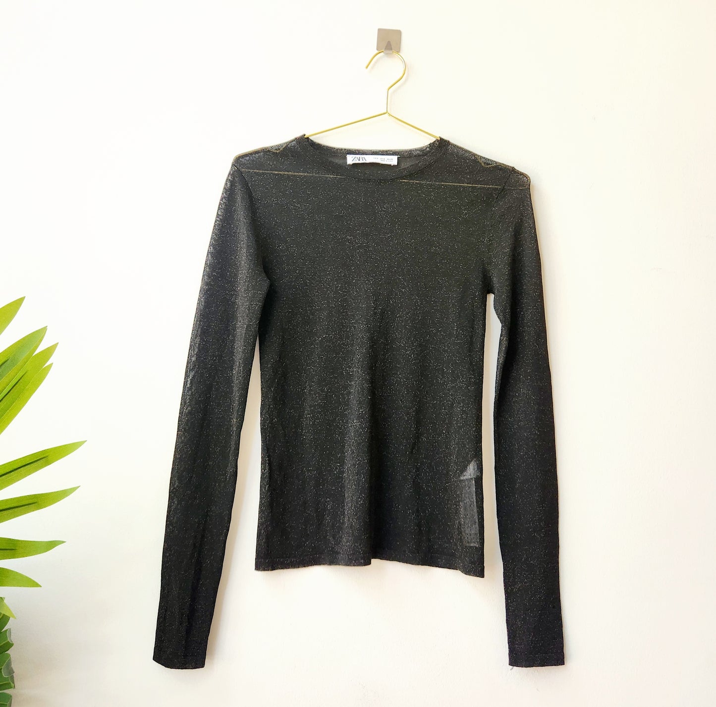 Zara shimmery full sleeves top - black / gold