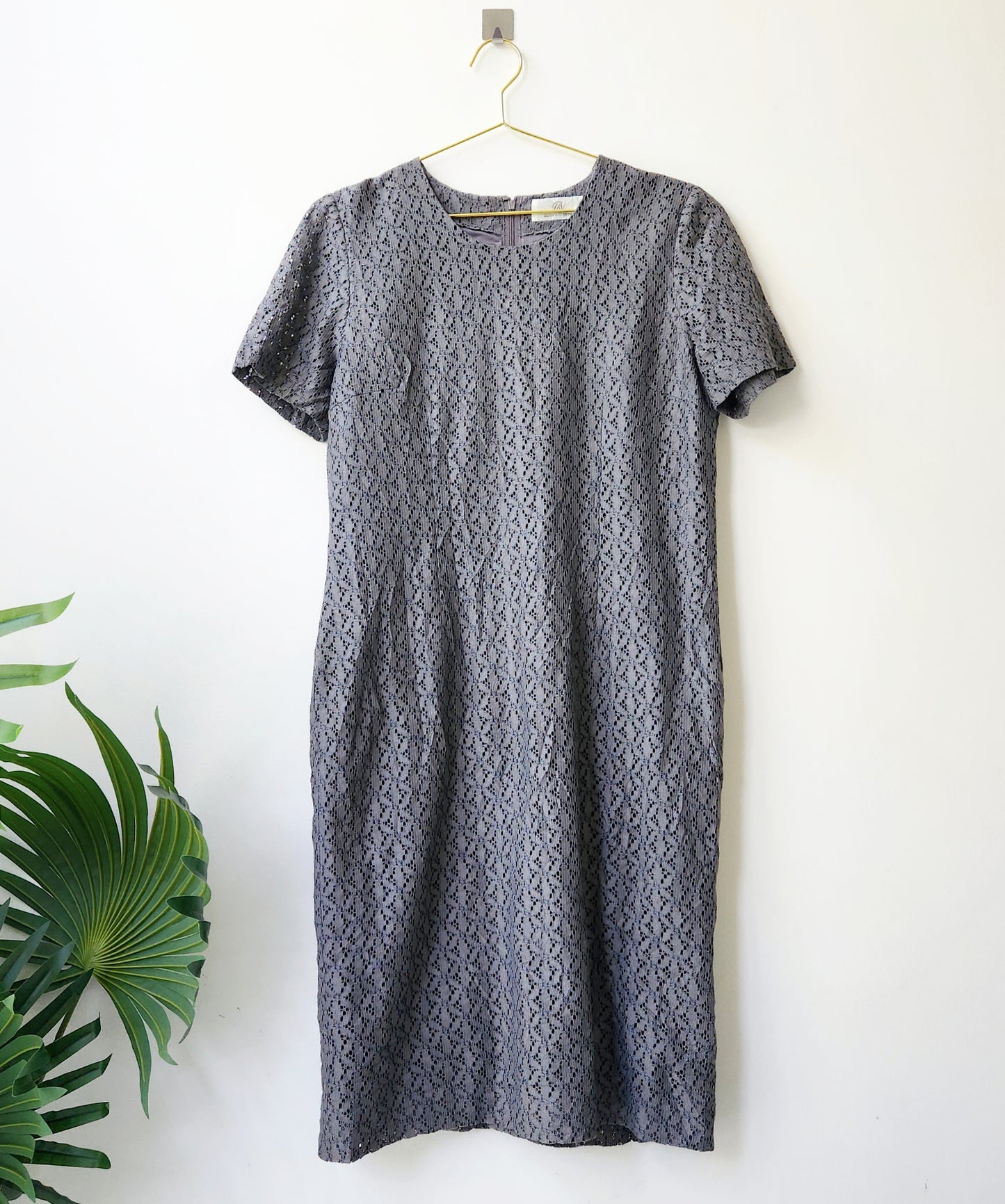 Net half sleeves midi dress - grey