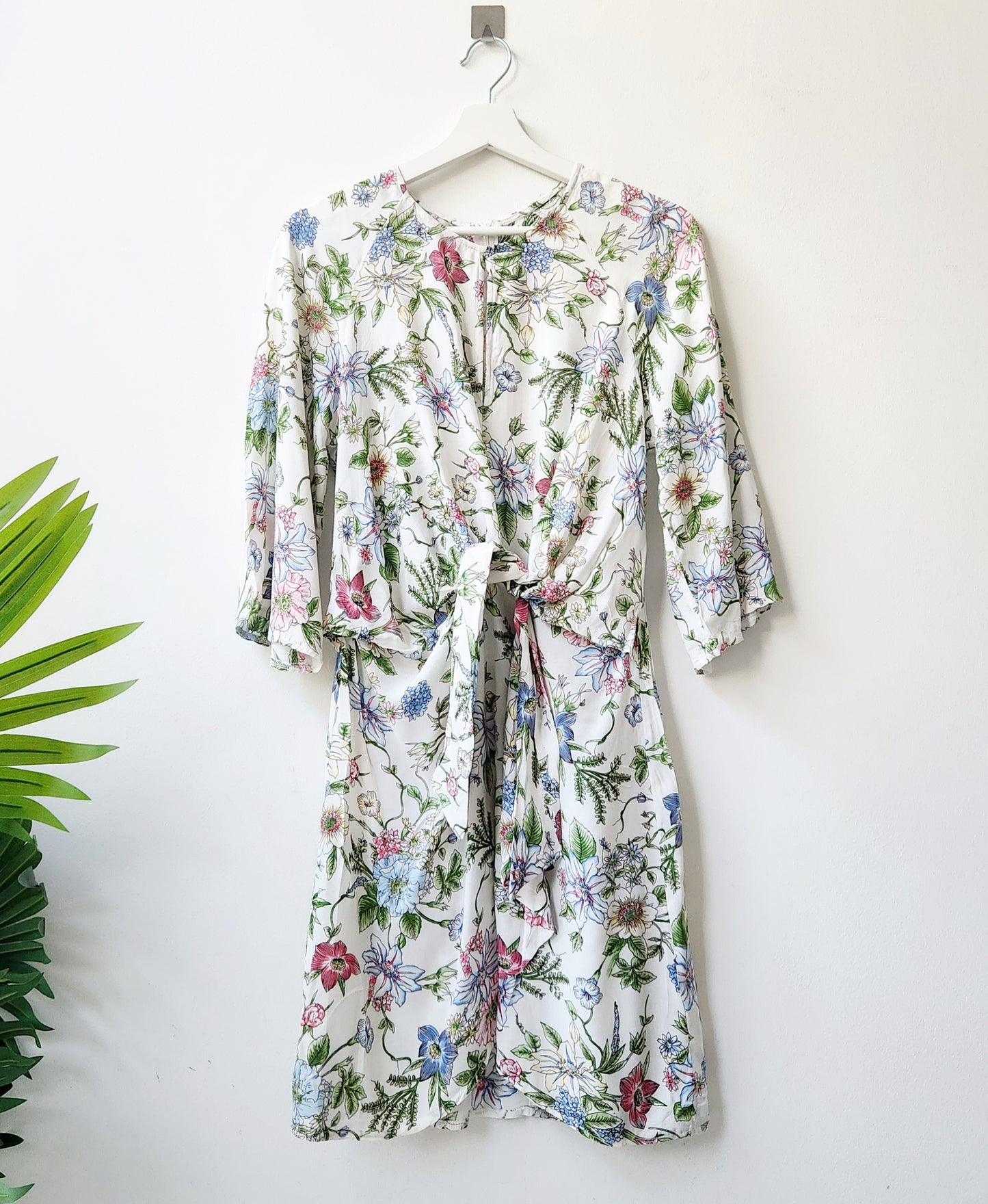 Tropical print full sleeves dress - white