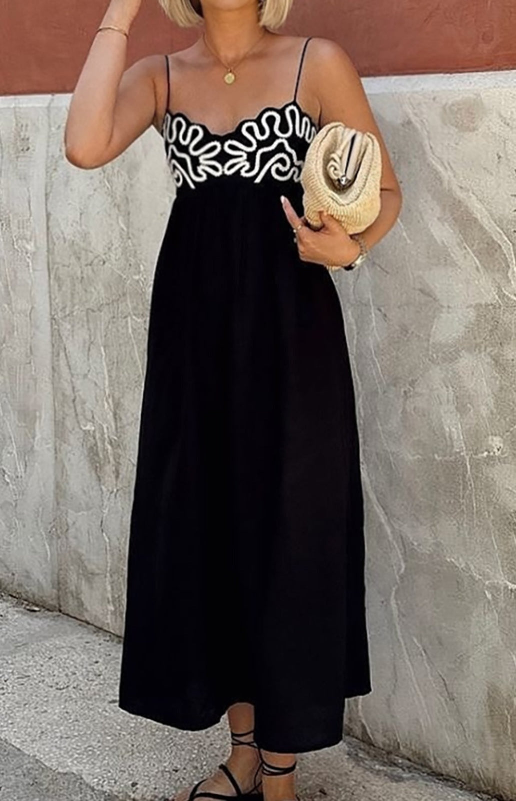 JAPN✨️ Embroidered Sling Maxi Dress